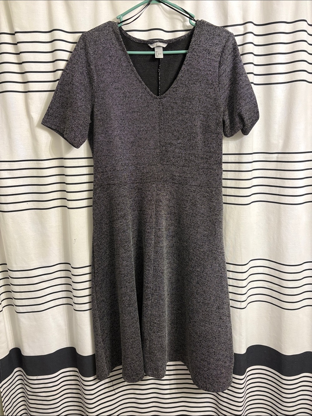 H&M Gray V-Neck Short Sleeve Midi Dress